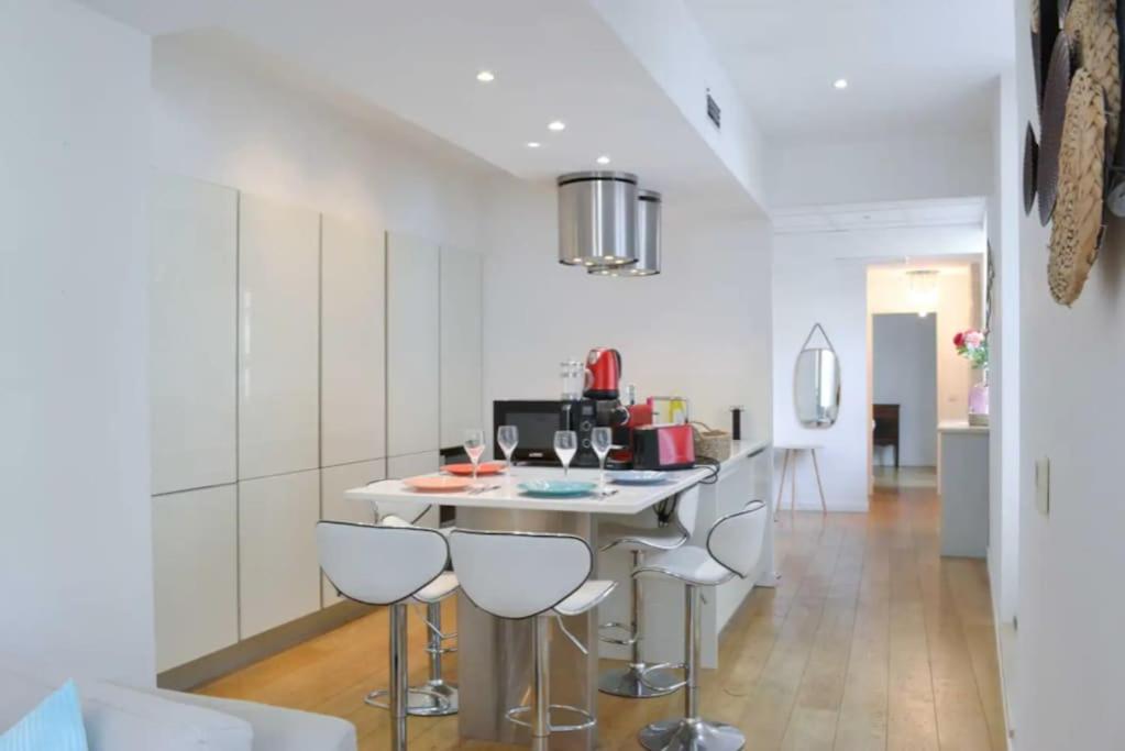 Appartement Centre-Ville Spacieux, Elegant / Climatisation モンペリエ エクステリア 写真